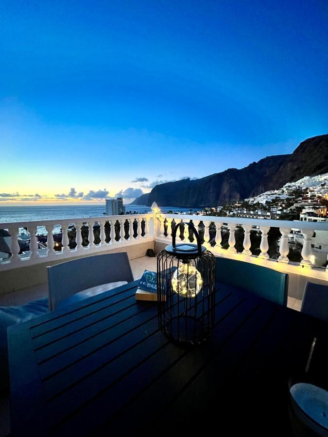 Luxury Penthouse With Breathtaking Views And Huge Private Terraces Apartment Puerto de Santiago  Bagian luar foto
