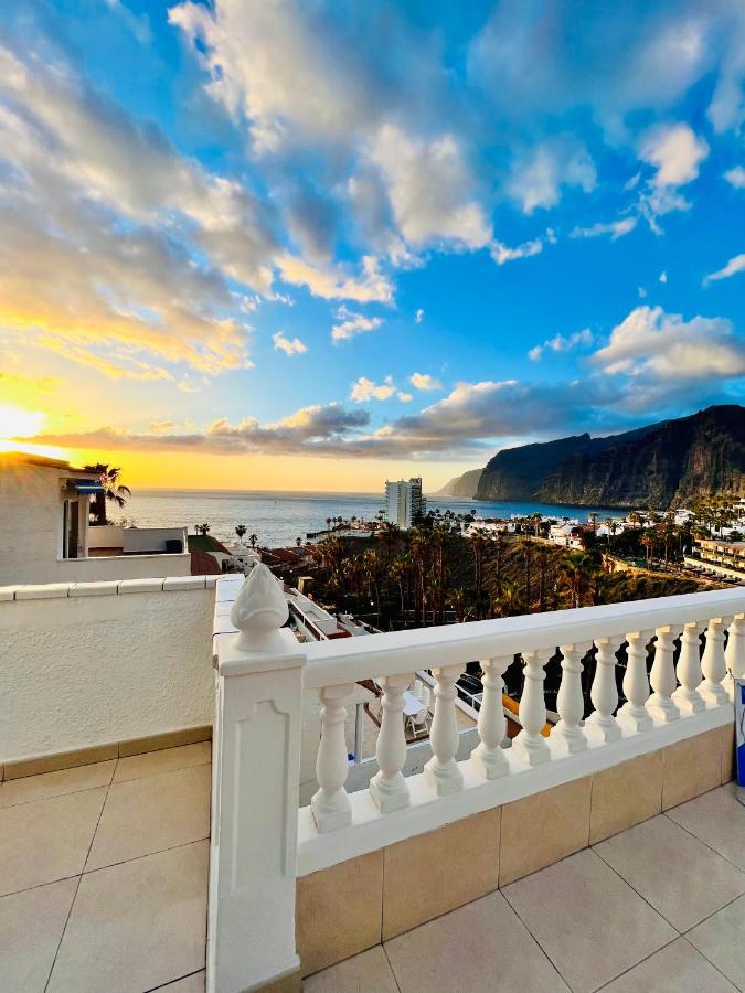 Luxury Penthouse With Breathtaking Views And Huge Private Terraces Apartment Puerto de Santiago  Bagian luar foto